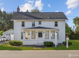 385 Ridge Rd, Dayton, NJ 08810