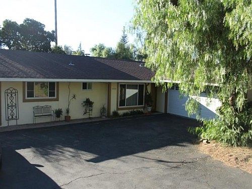 1st image of 1553 Alta Vista Dr