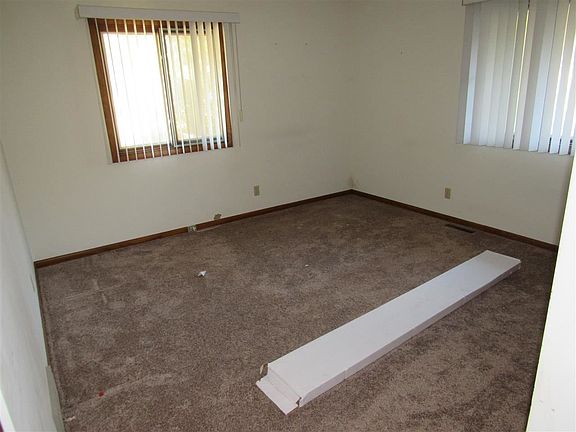 5th image of 342 E Bek Ave