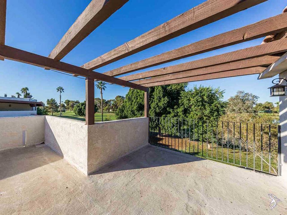 1st image of 3064 E Torrey Pines Cir