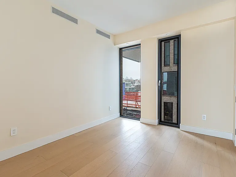 269 4th Ave #701 — Photo 9