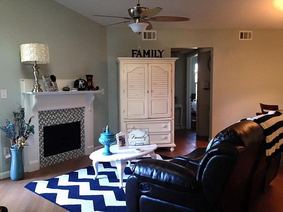 3rd image of 1713 Stoney Creek Arch APT C
