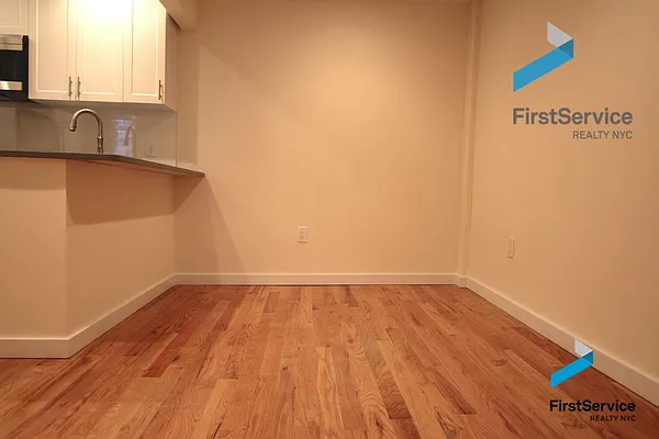 Rented by FirstService Realty (legacy) | media 25