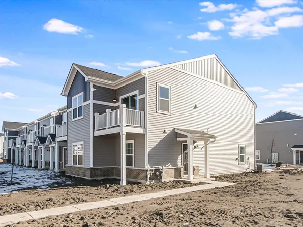 4385 Chelsea Manor Cir, Aurora, IL 60504