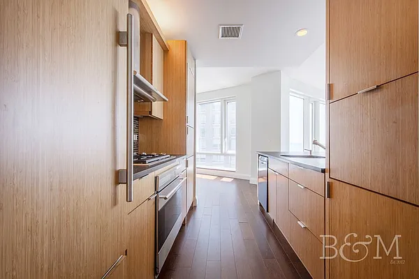 Rented by Brick&Mortar | media 44