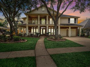 1630 Old Orchard Ln, Seabrook, TX 77586