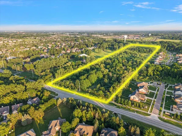 48151 Six Mile Rd, Northville, MI 48168