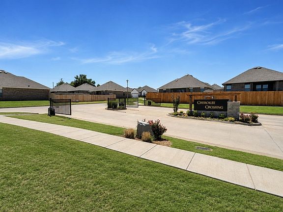 2nd image of 7021 Labelle Dr