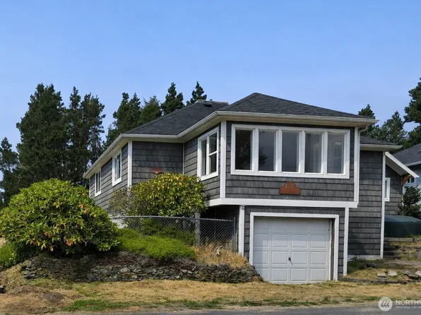 4503 K Place, Seaview, WA 98644