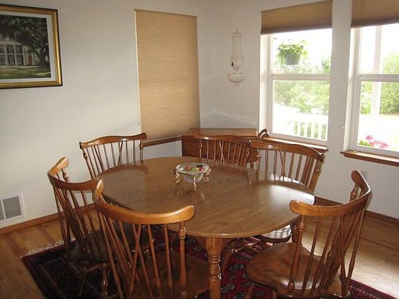 Formal dining room
