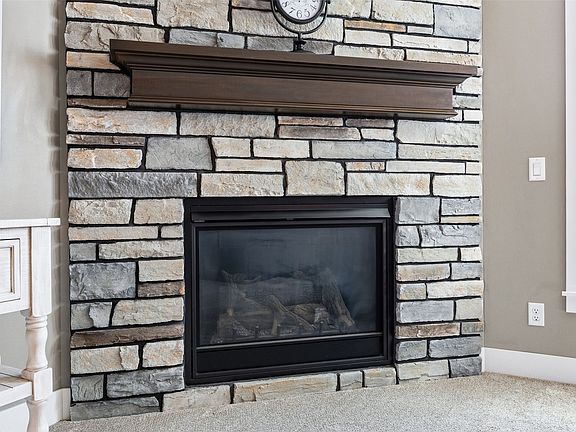 5th image of 2121 Wycliffe Ct SW