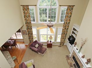 1052 Meadow Brook Dr, Woodstock, GA 30188