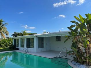 4152 SW 98th Ave, Miami, FL 33165