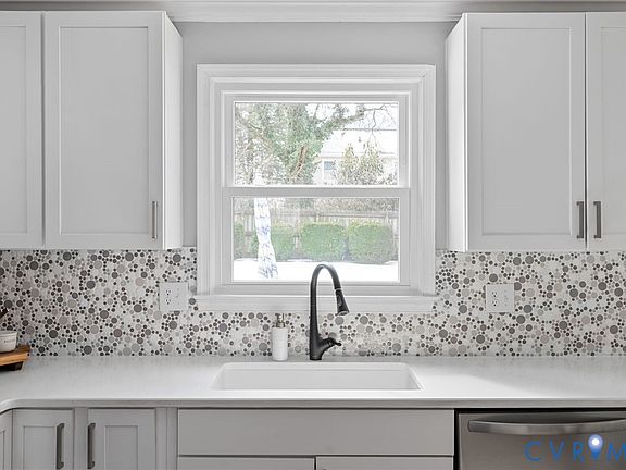 4th image of 4707 Croft Cir