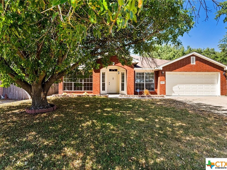 1st image of 2112 Thunderbird Dr