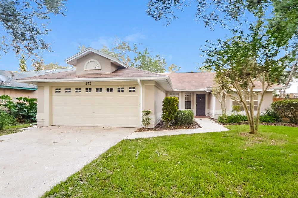 3 bed, 2.0 bath, 1623 sqft, $2,445 — Photo 1