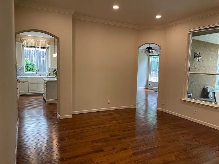 1213 Regina St — Photo 18