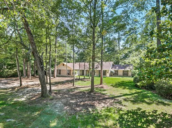 30350 Erin Dr, Lacombe, LA 70445