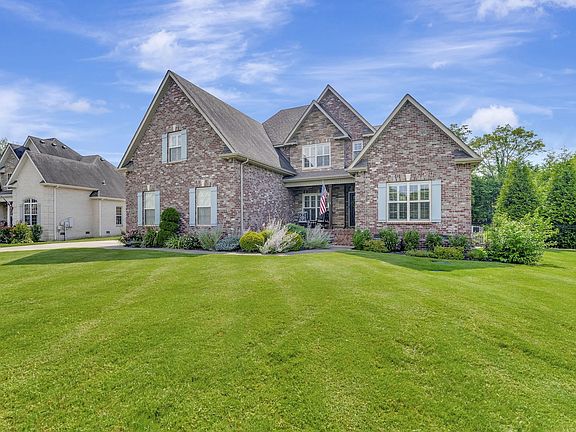 2nd image of 1513 Sweetspire Dr