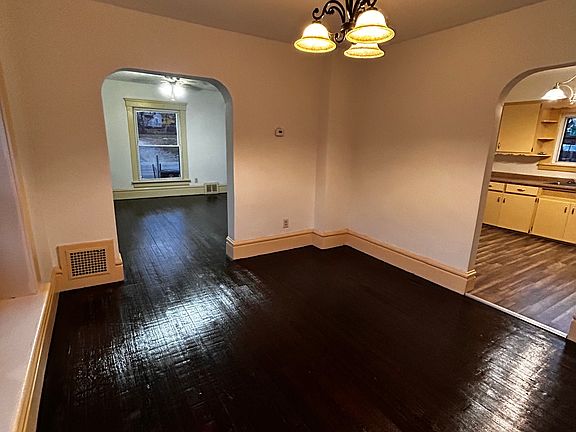 5th image of 355 S Arlington St