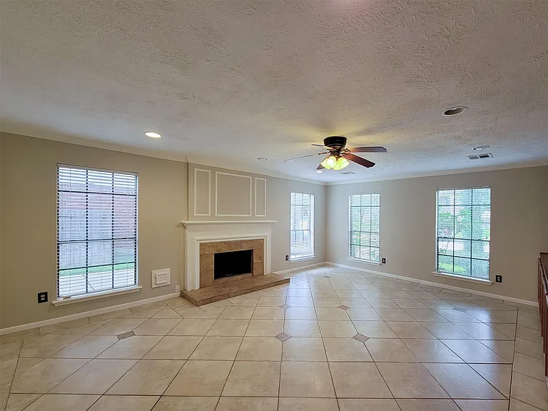 17207 Meadow Heights Dr — Photo 12