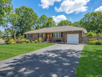 126 Floyd Road, Shirley, NY, 11967