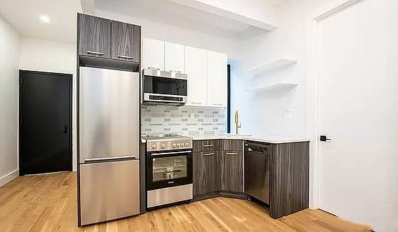 2nd image of 354 S 1st St #4B