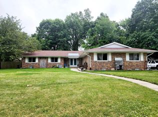 726 Oakwood Ct, Jefferson, WI 53549