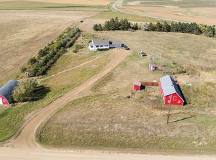 6890 51st Ave SW, Carson, ND 58529