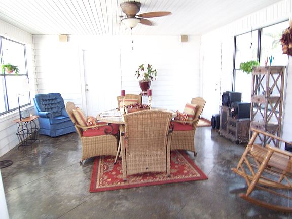 5th image of 2521 Canyon Creek Dr
