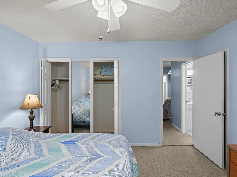 2100 NE 38th St #243 — Photo 23