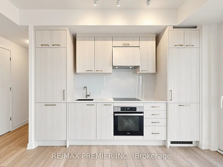 634 Church St #3305 — Photo 10