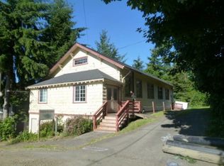 692 12th St, Astoria, OR 97103