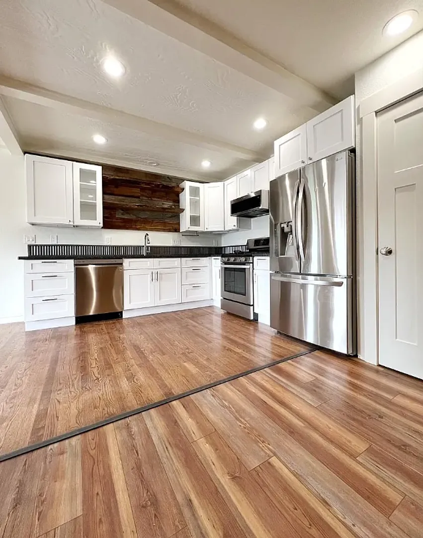 1475 Humboldt St. — Photo 4