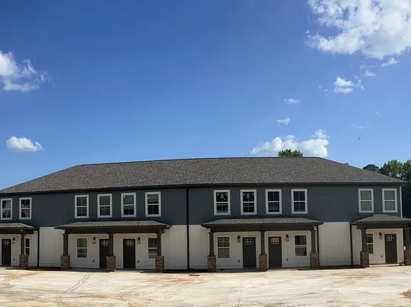 121 Spring Lake Dr #E, Danielsville, GA 30633