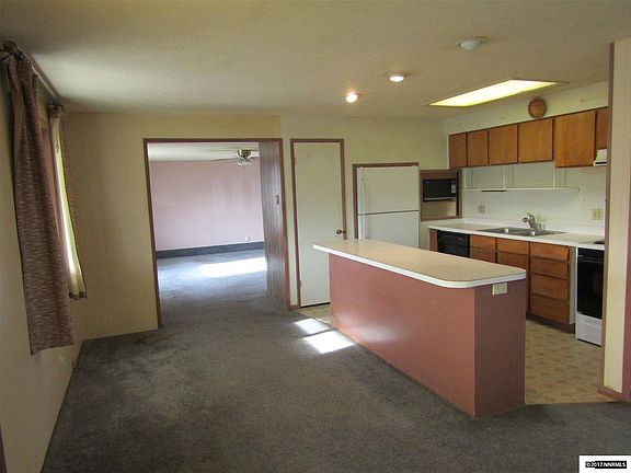 3rd image of 41 Black Mountain Cir