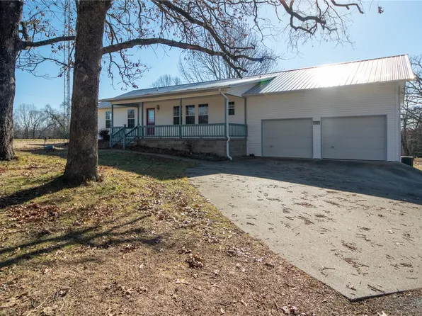 14089 Pleasant Ridge Rd, Rogers, AR 72756