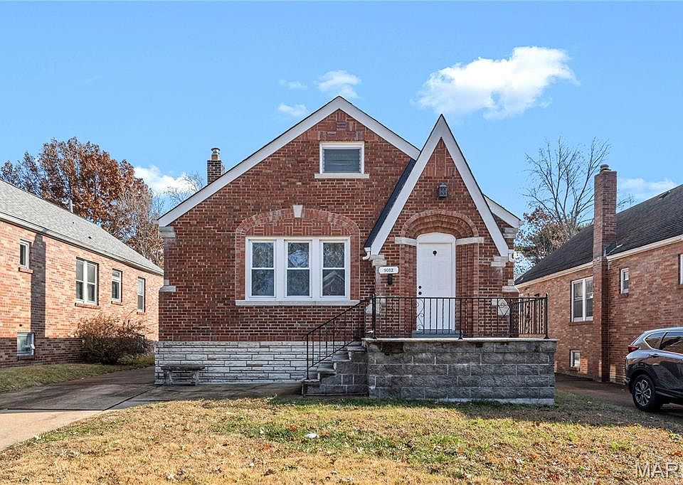 1st image of 9052 Rosemary Ave