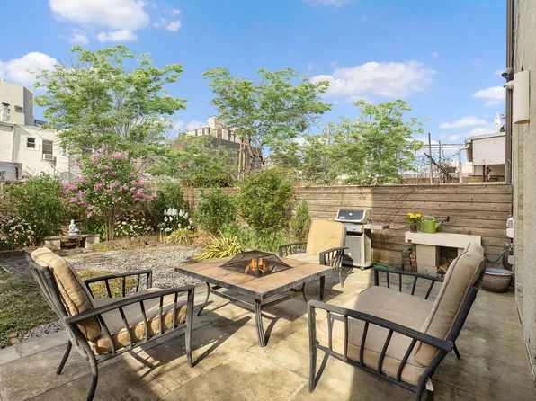 38-06 28th St #1, Long Island City, NY 11101