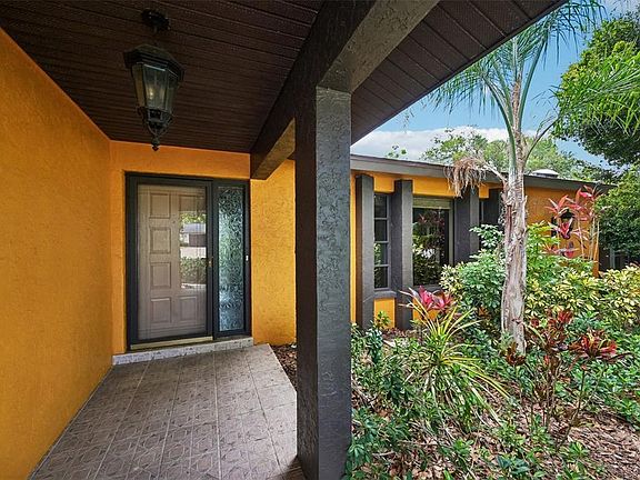 2nd image of 4873 HUNTLEIGH DRIVE