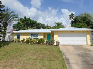 2293 Carolyn Dr, Dunedin, FL 34698