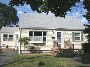 33 Macarthur Cir, Peabody, MA 01960