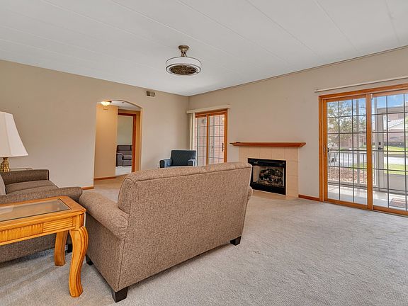 4th image of 17930 Settlers Pond Way #3-1A
