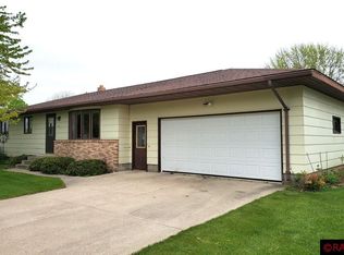 250 W 5th St, Gibbon, MN 55335