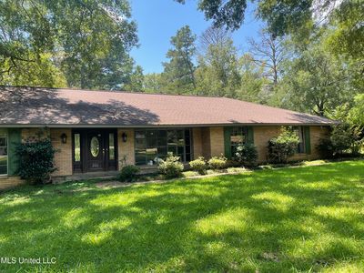 305 Linda Dr, Clinton, MS, 39056