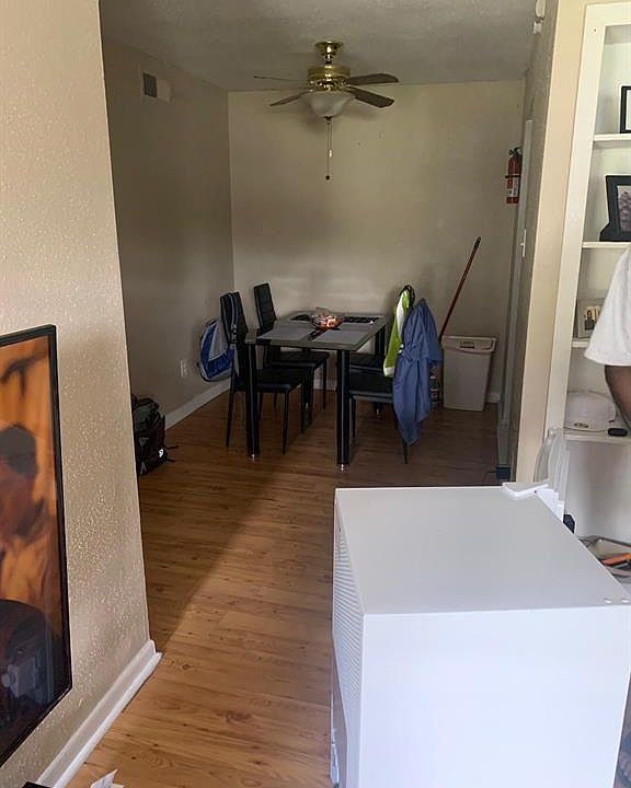 1st image of 5625 Antoine Dr #601