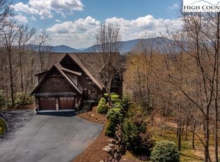 128 Pinnacle Dr, Elk Park, NC 28622