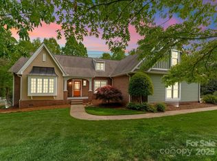 174 Buffalo Creek Dr, Statesville, NC 28677