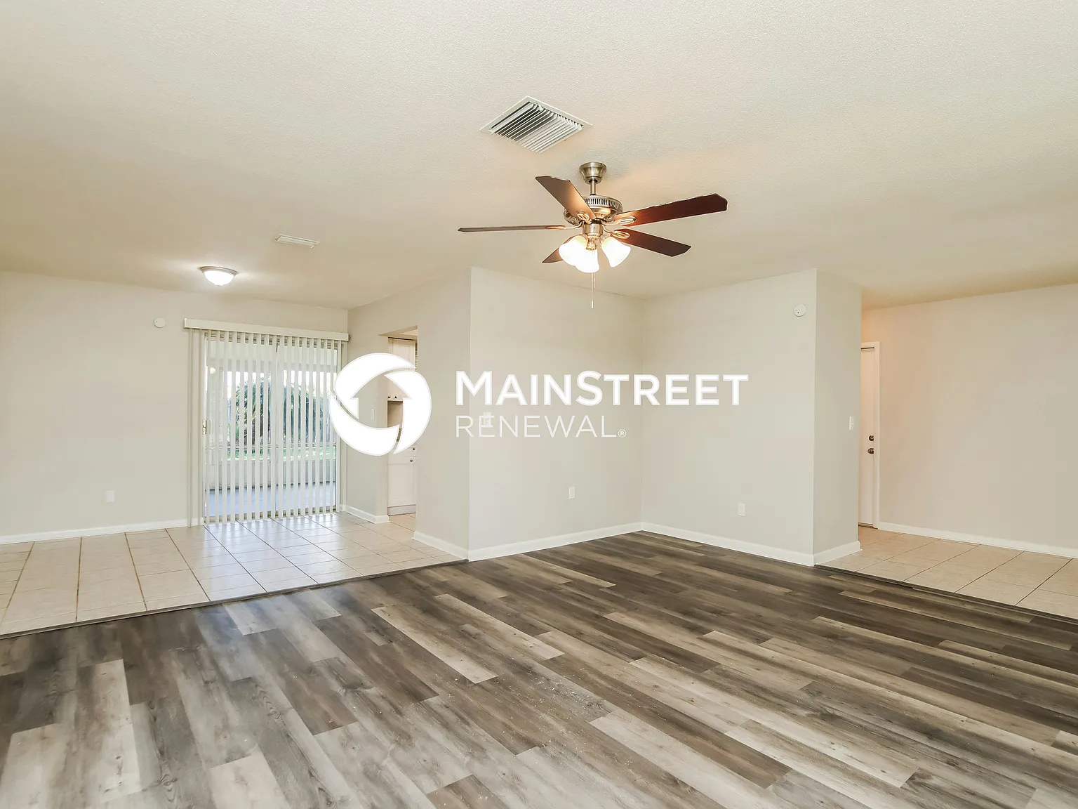 2084 Colony Dr — Photo 4