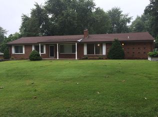 5 Renee Dr, Florissant, MO 63033